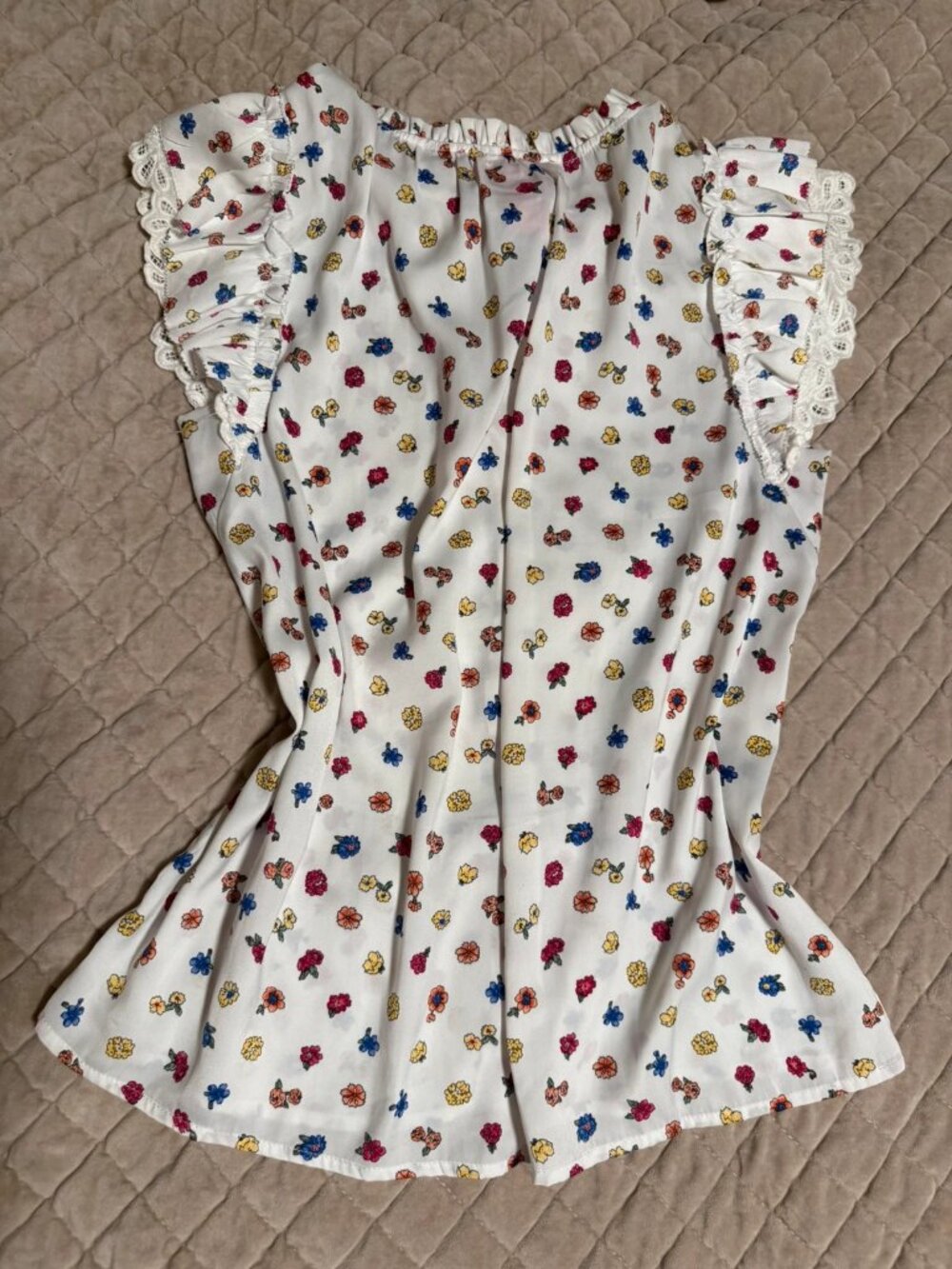 Catherine Malandrino White Floral Silky Tie-Neck Blouse Lace Cap Sleeves M NWOT